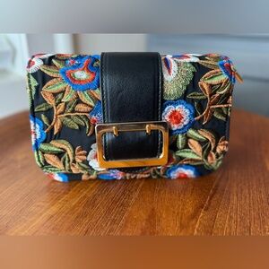 LULU’S PETAL LINED PATH